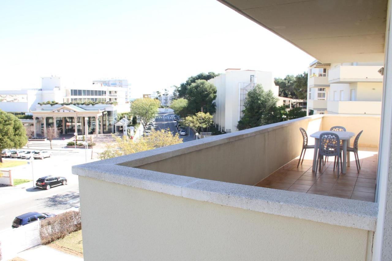 For A Stay Aqua Salou Bagian luar foto