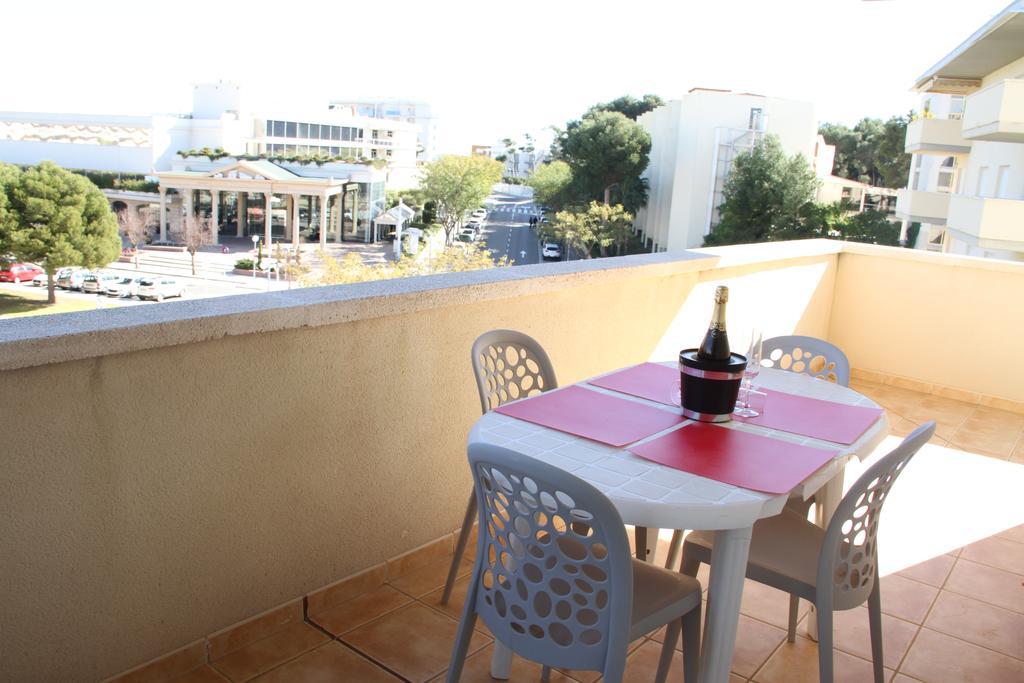 For A Stay Aqua Salou Bagian luar foto